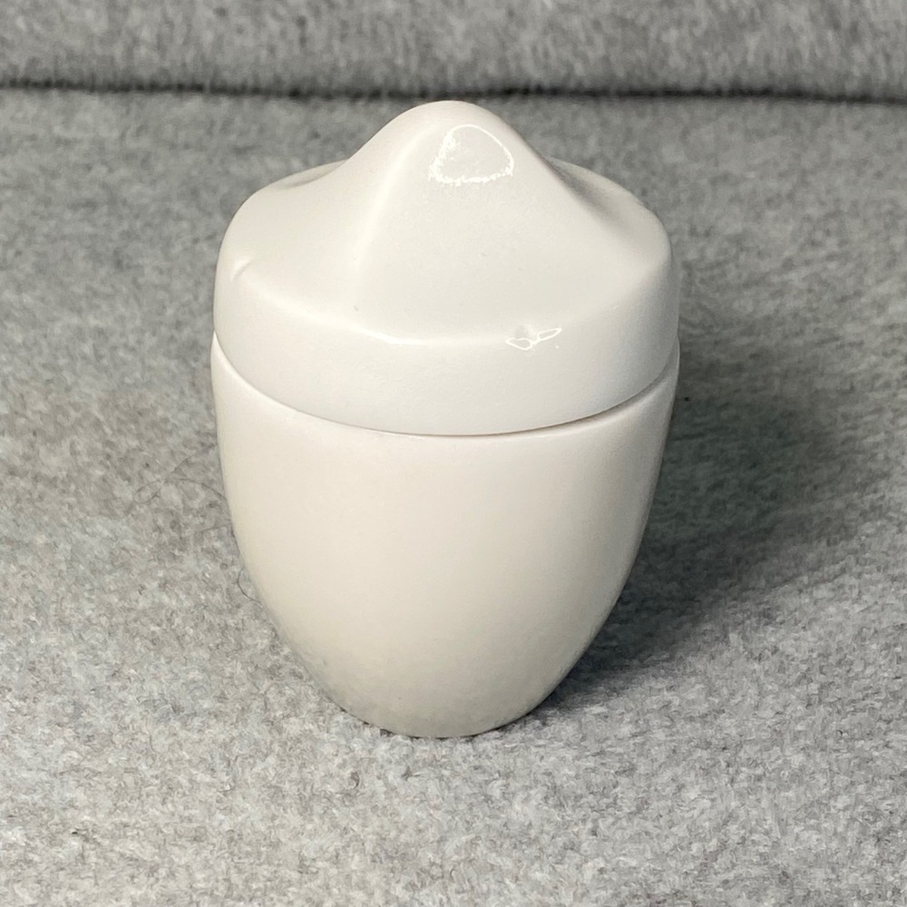 Small White‎ Porcelain Acorn Lidded Mini Trinket Box Spice Container Jar EUC